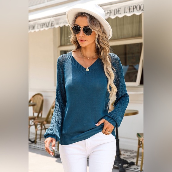 V-Neck Raglan Sleeve Knit Top - Picture 1 of 3